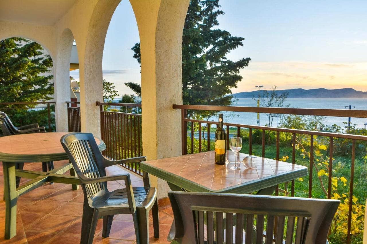 Apartments With A Parking Space Senj - 11520 Exterior foto